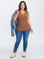 Stretchy Ribbed V-Neck Fitted Tank Top