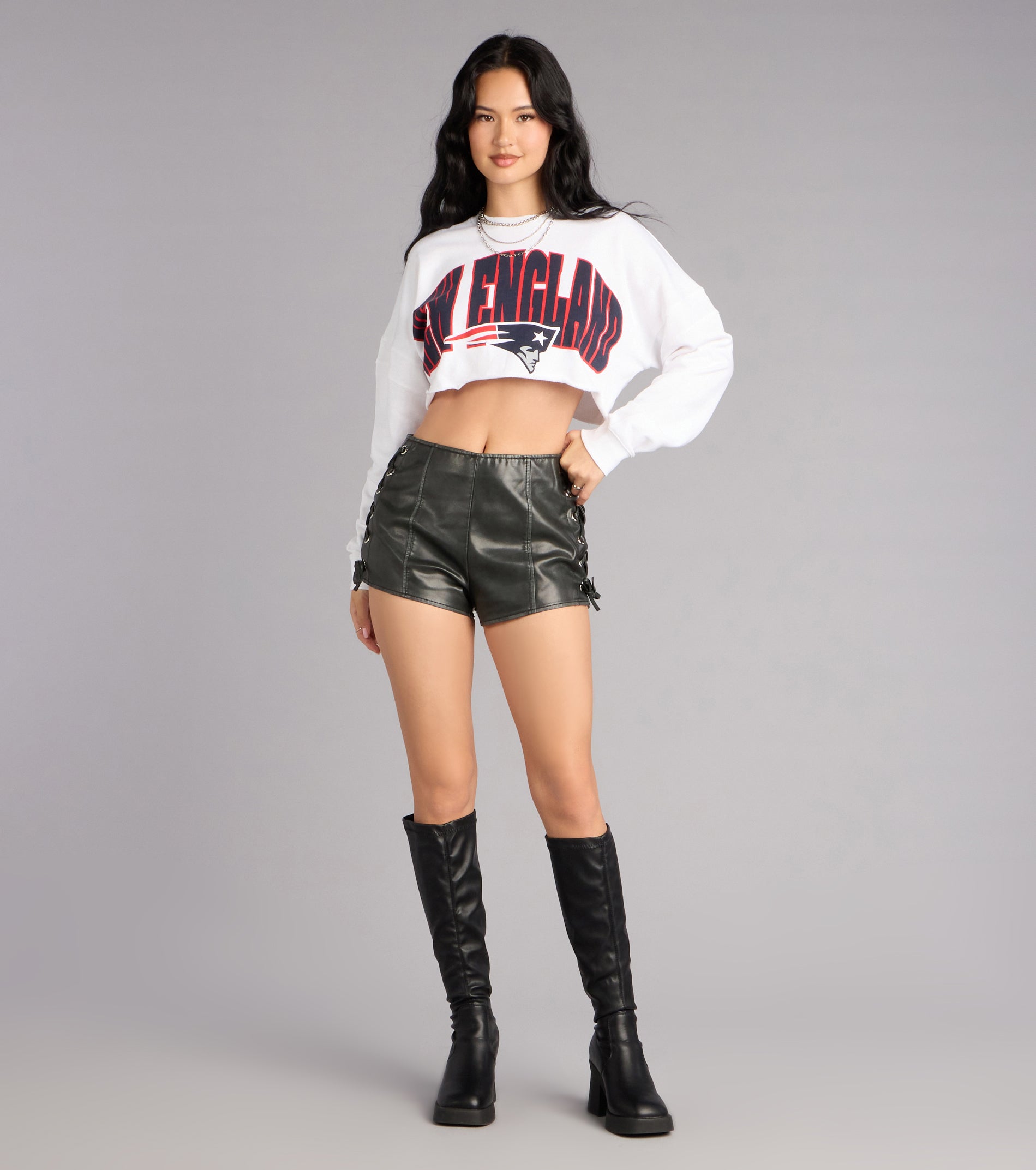 Ultra Game NFL New England Patriots Crop Sweatshirt