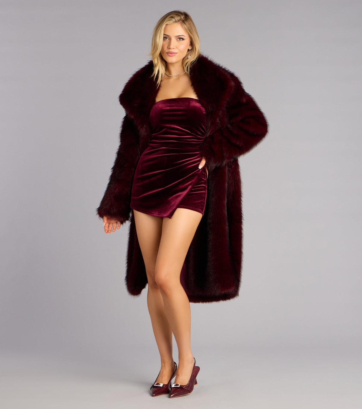 Glam Mood Velvet Strapless Romper