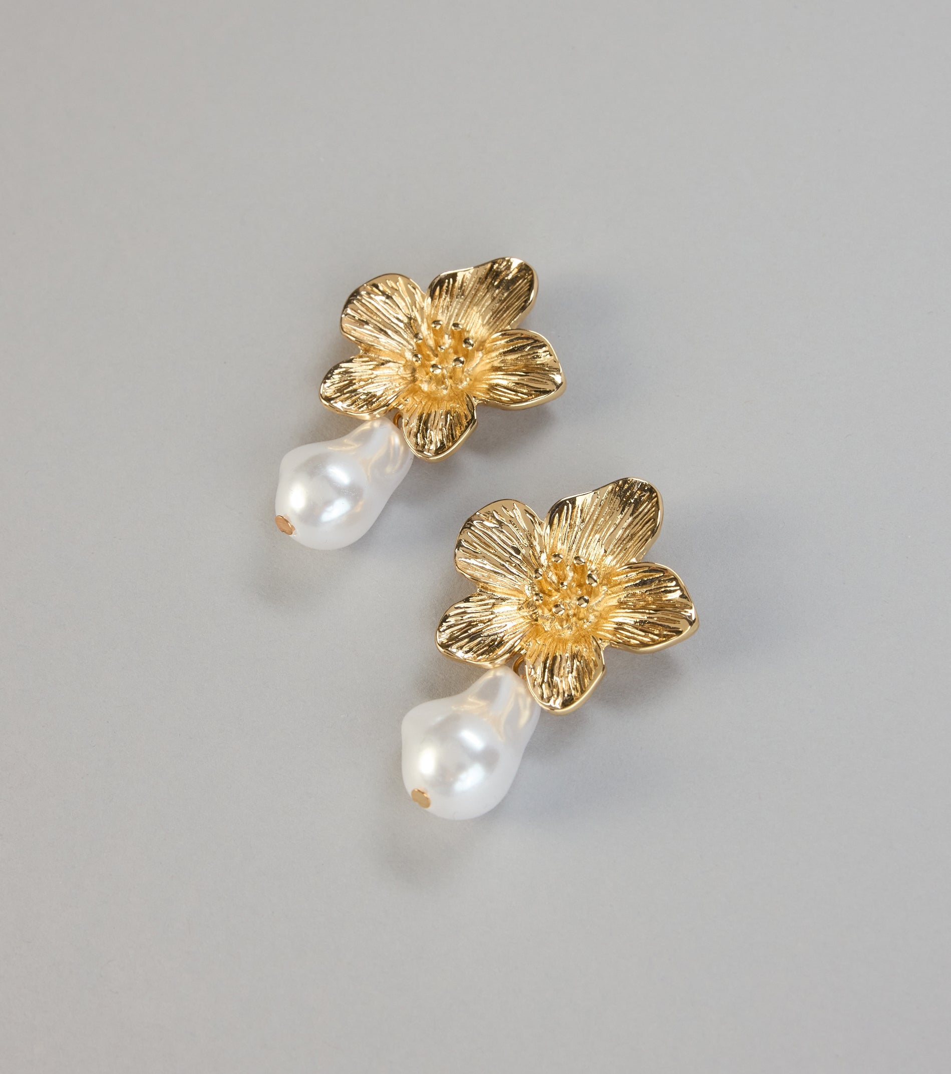 Blossom Kiss Floral Pearl Earrings