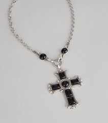 Bold Details Cross Statement Necklace