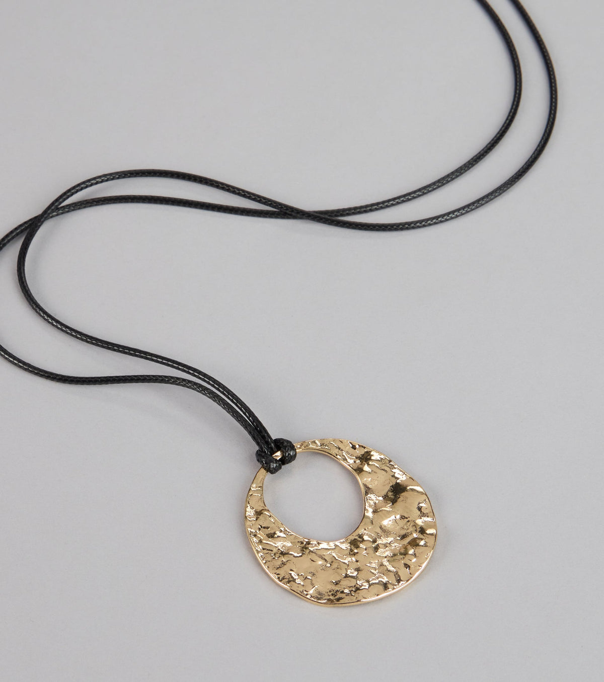 Artsy Chic Statement Pendant Necklace