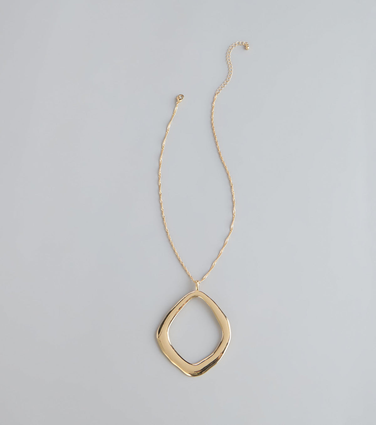 Effortlessly Bold O-Ring Pendant Necklace