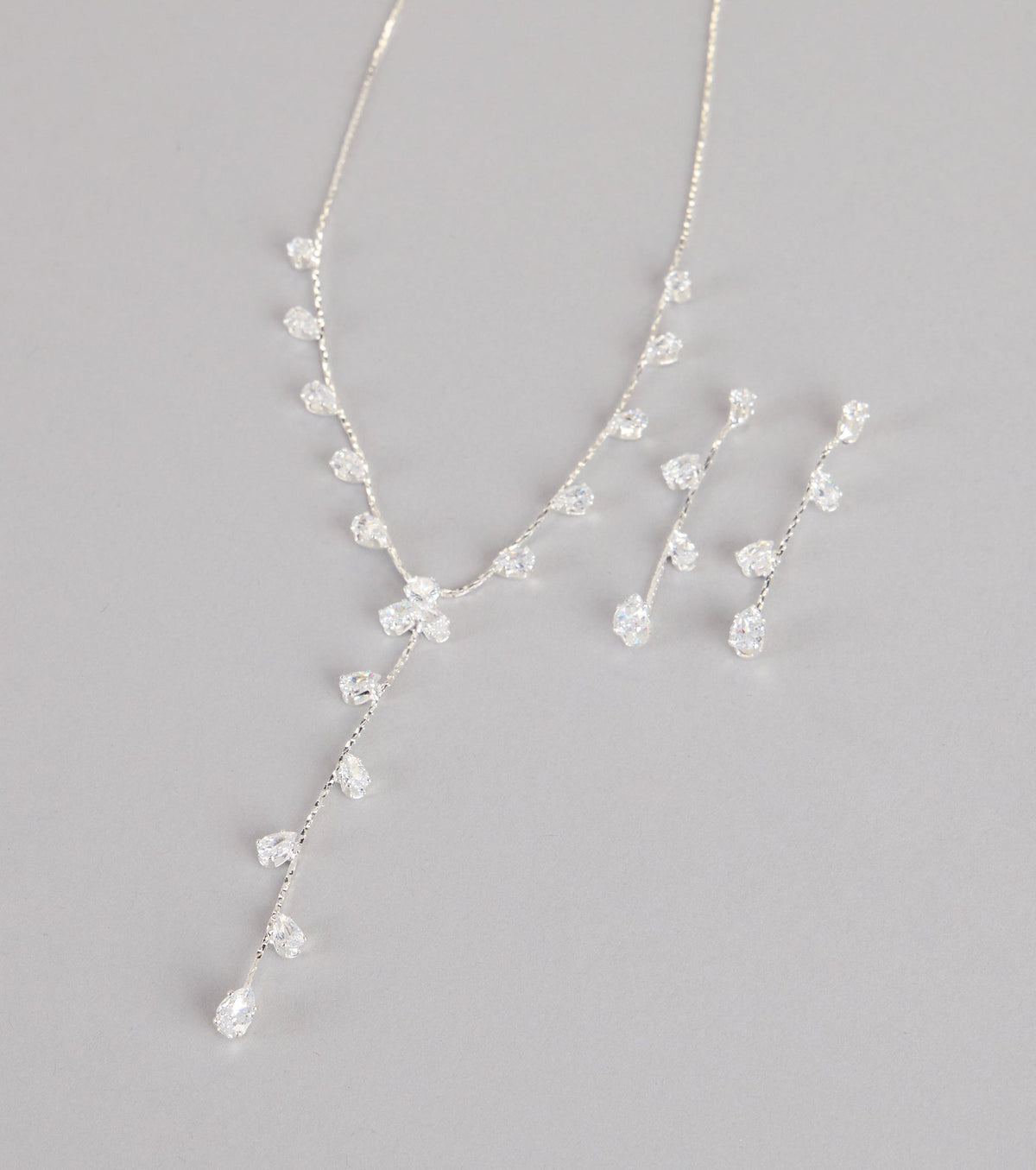 Sleek Shimmer Rhinestone Necklace And Earrings Set