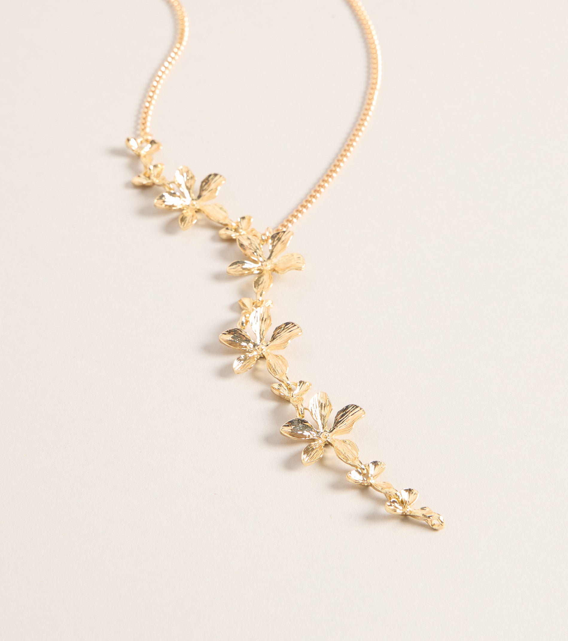Ocean Air Flower Necklace