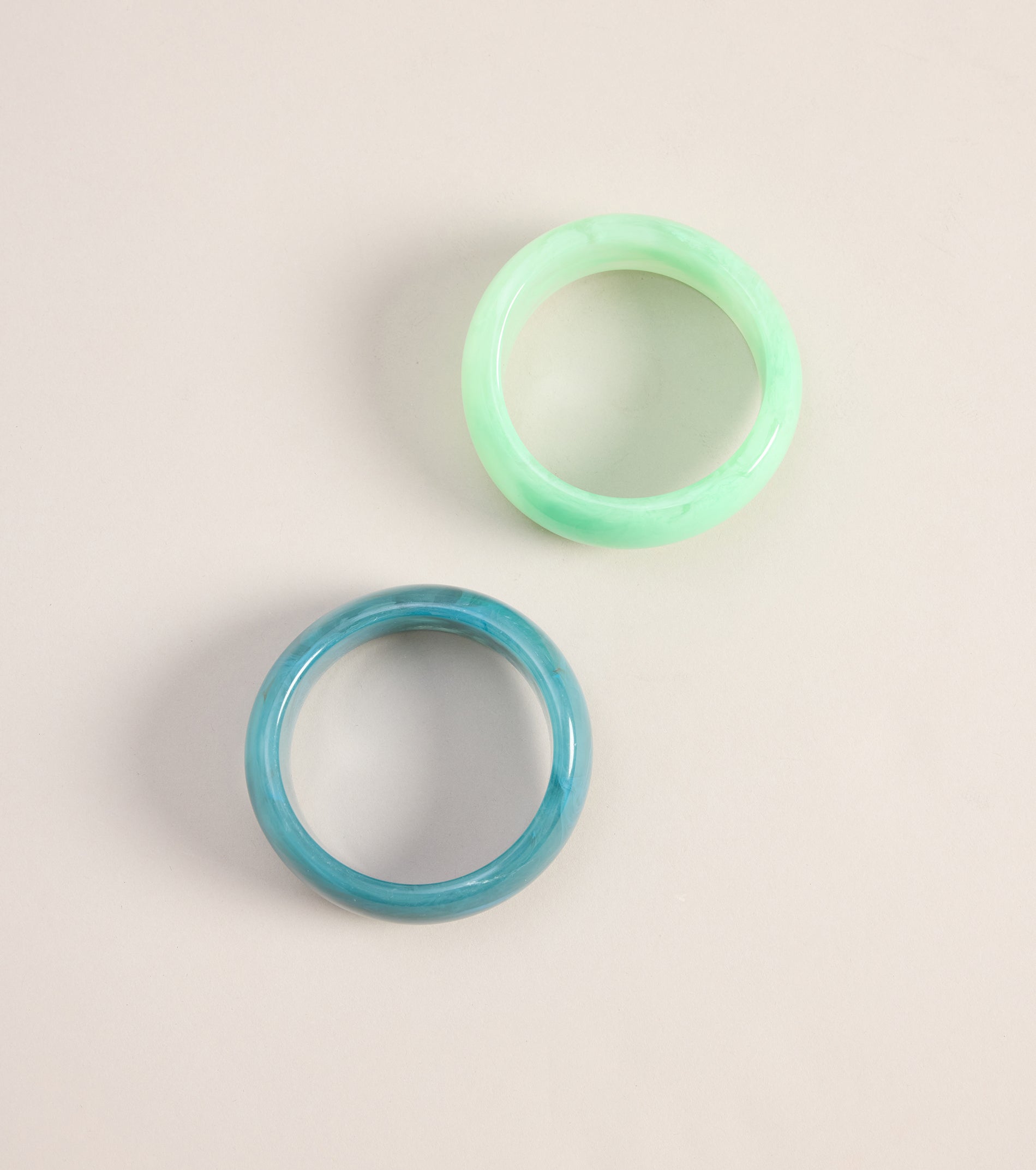 Trendy Style Resin Bangle Bracelet Set