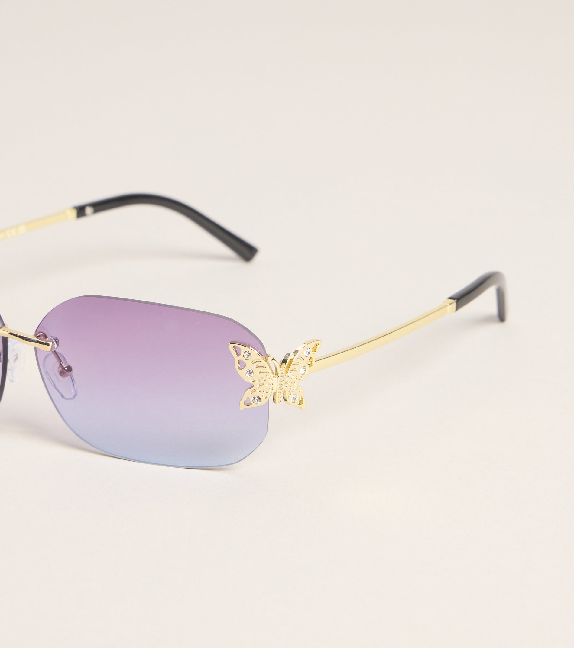 Pretty Intent Butterfly Side Sunglasses
