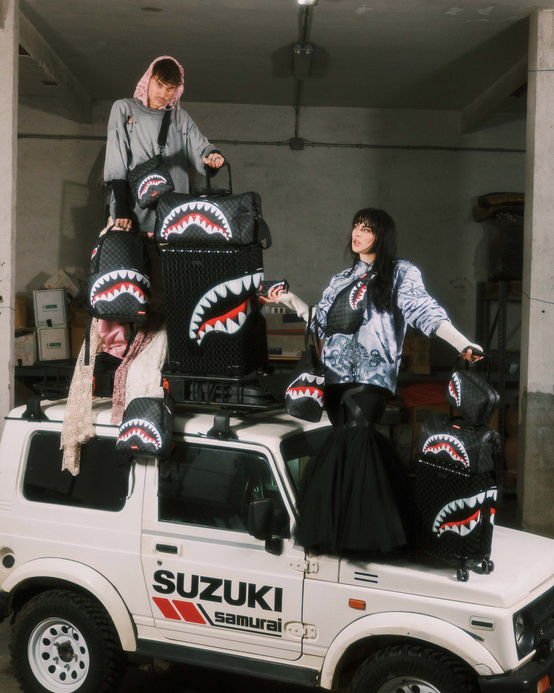 SHARKS IN PARIS HYPER PUFF WALLET