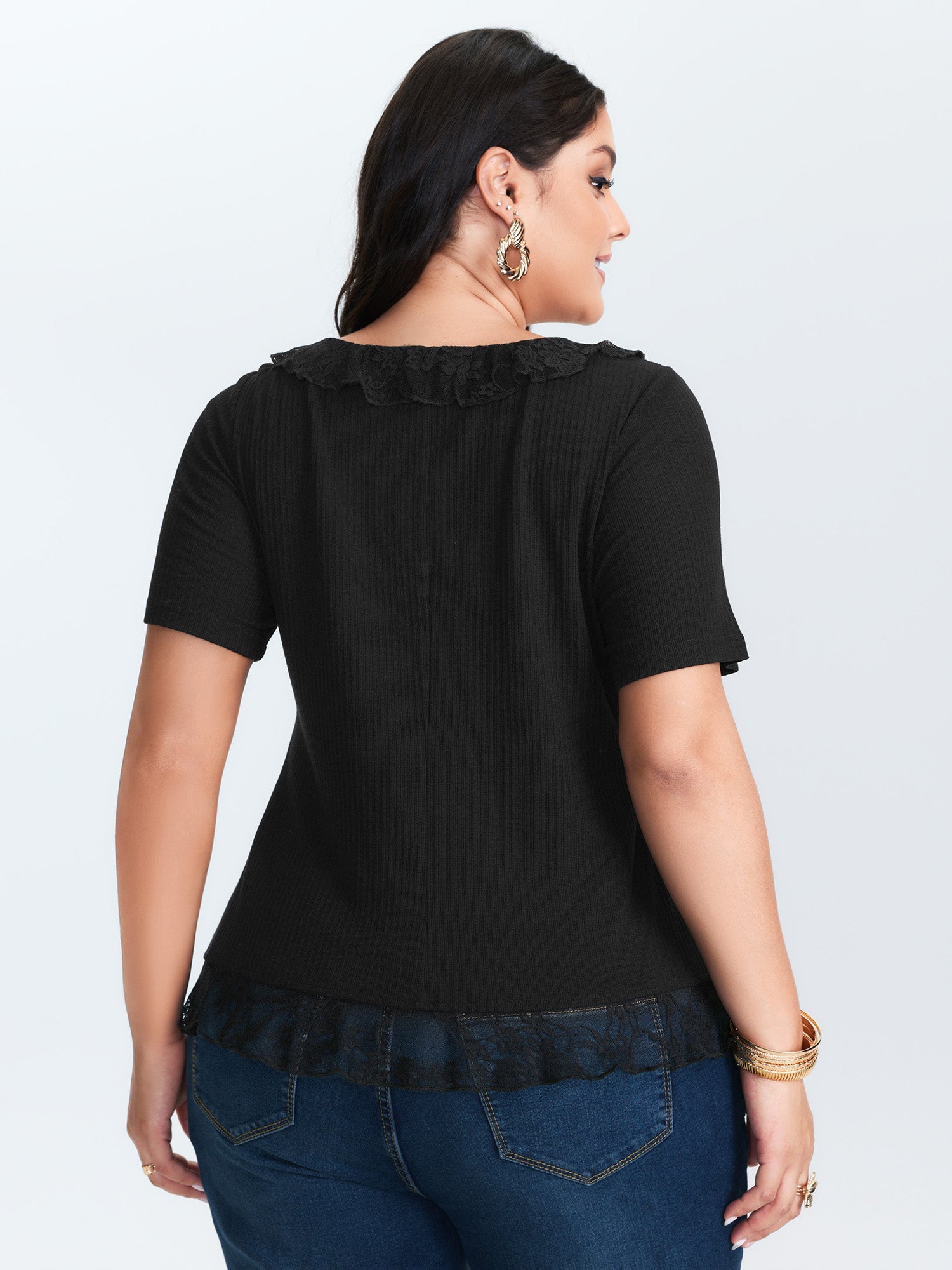 Ruffled Lace Textured Curvy Hem Jersey Top