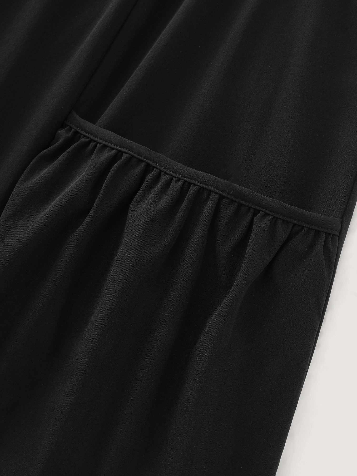 Stretchy Relaxed-Fit Pockets Shorts