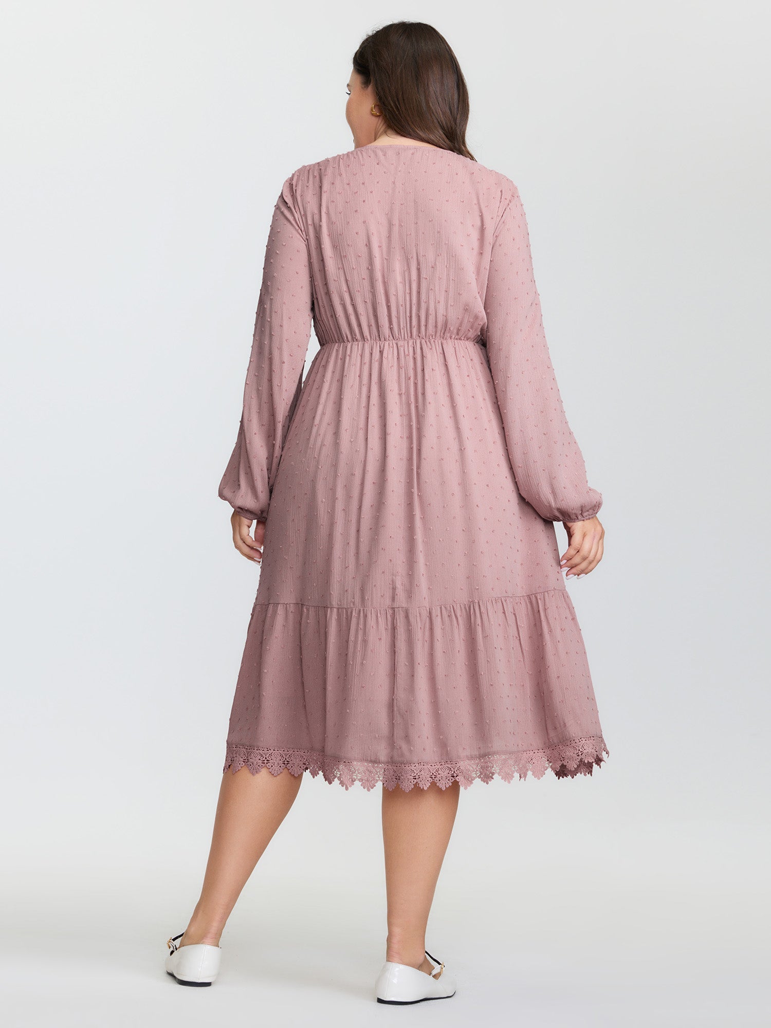 Textured Scalloped Neckline Tiered Midi Dress