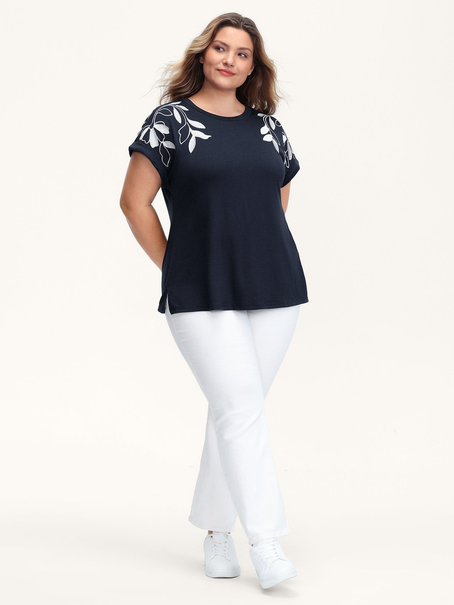 Leaf Embroidery Round Neck Split T-Shirt