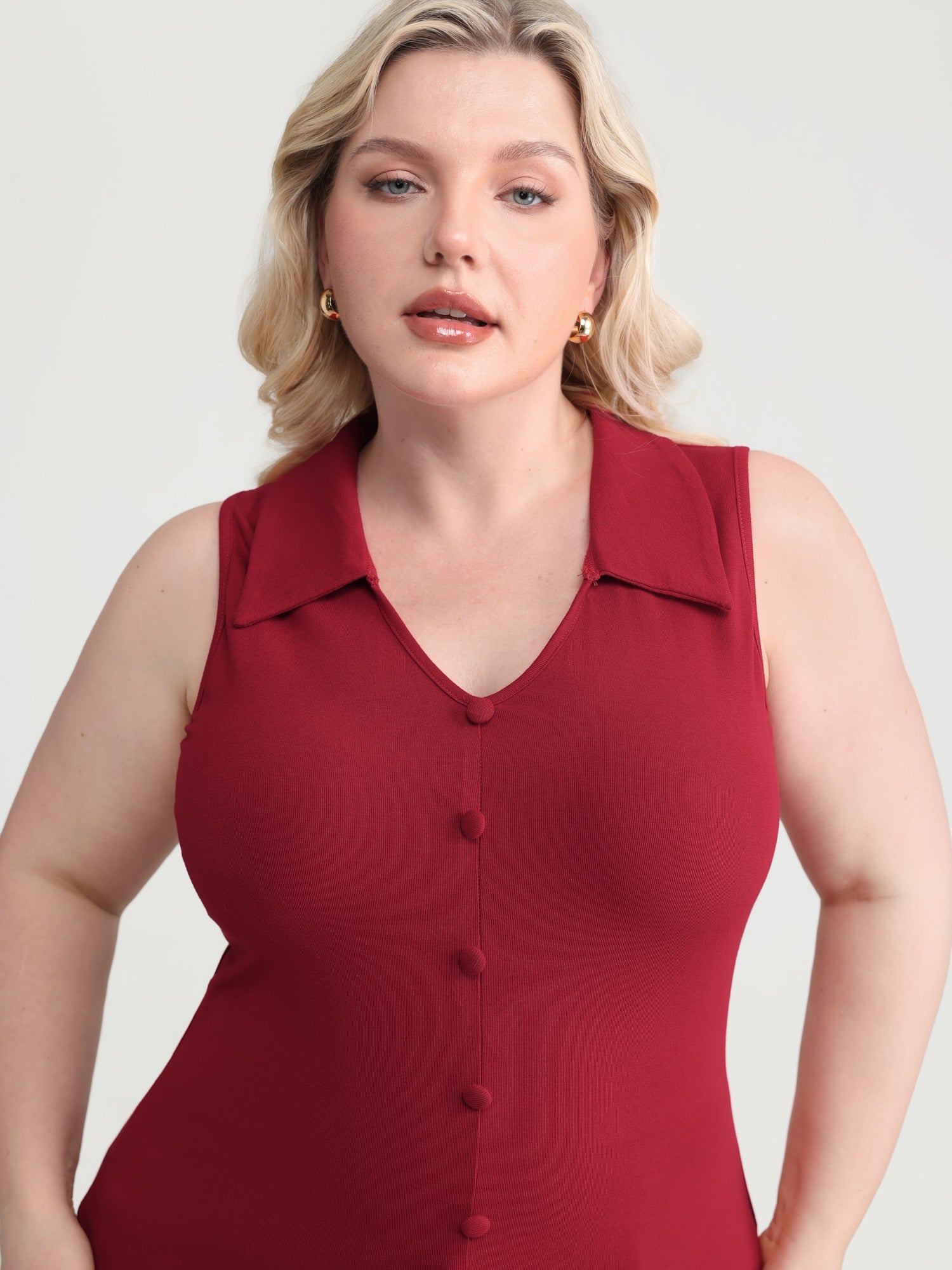 Elastic Button Detail Fitted Tank Top