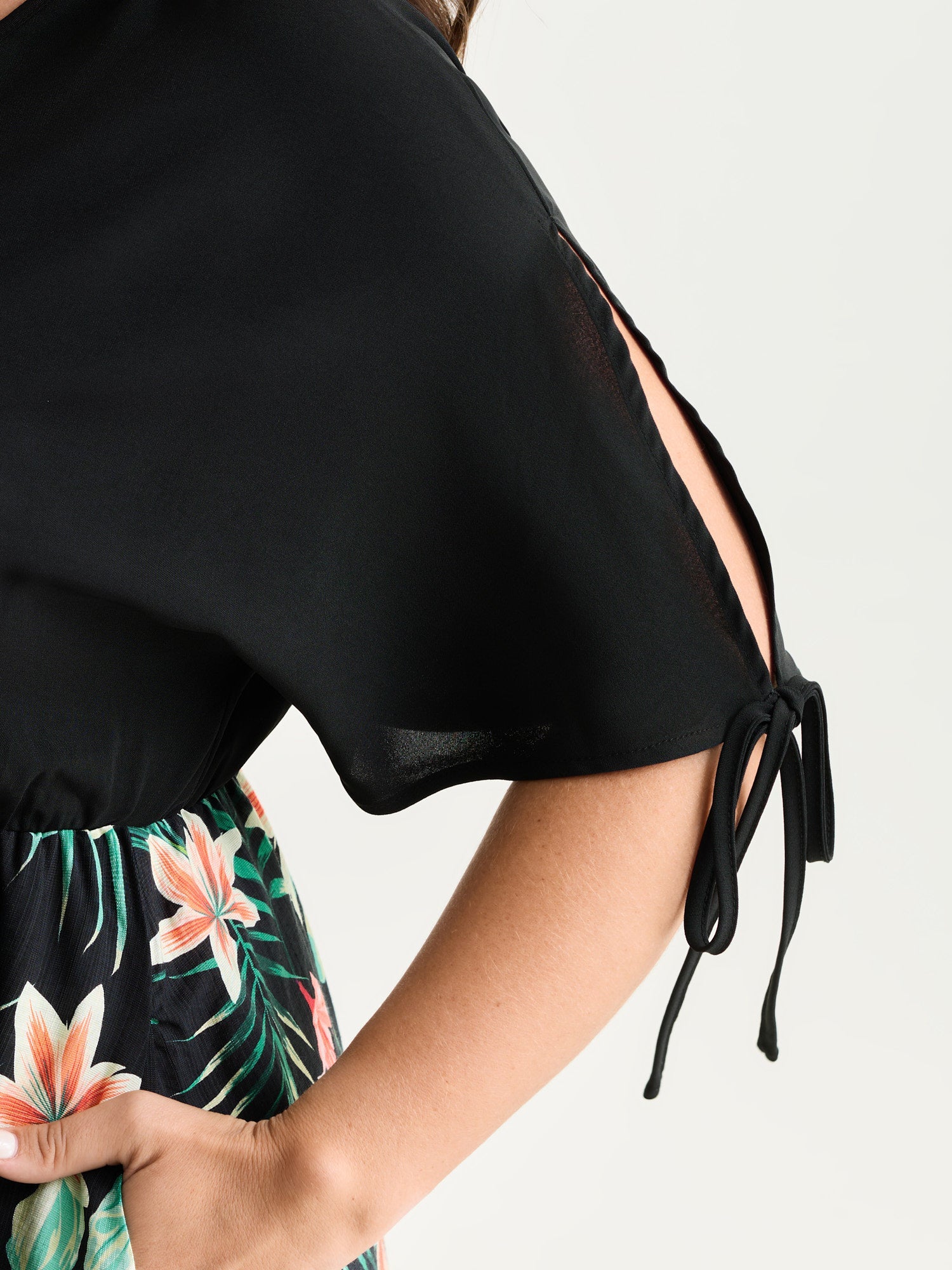 Tropical Floral Print Sleeve Tie Midi Dress