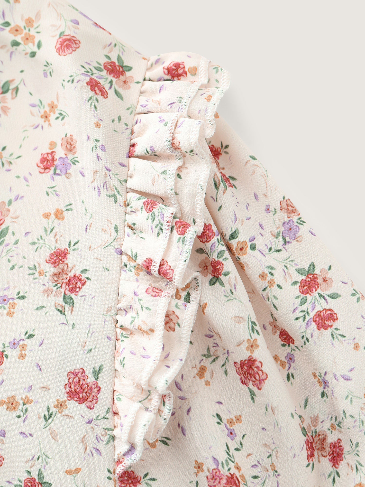 Floral Print Shirred Cuff Sleeve Contrast Blouse