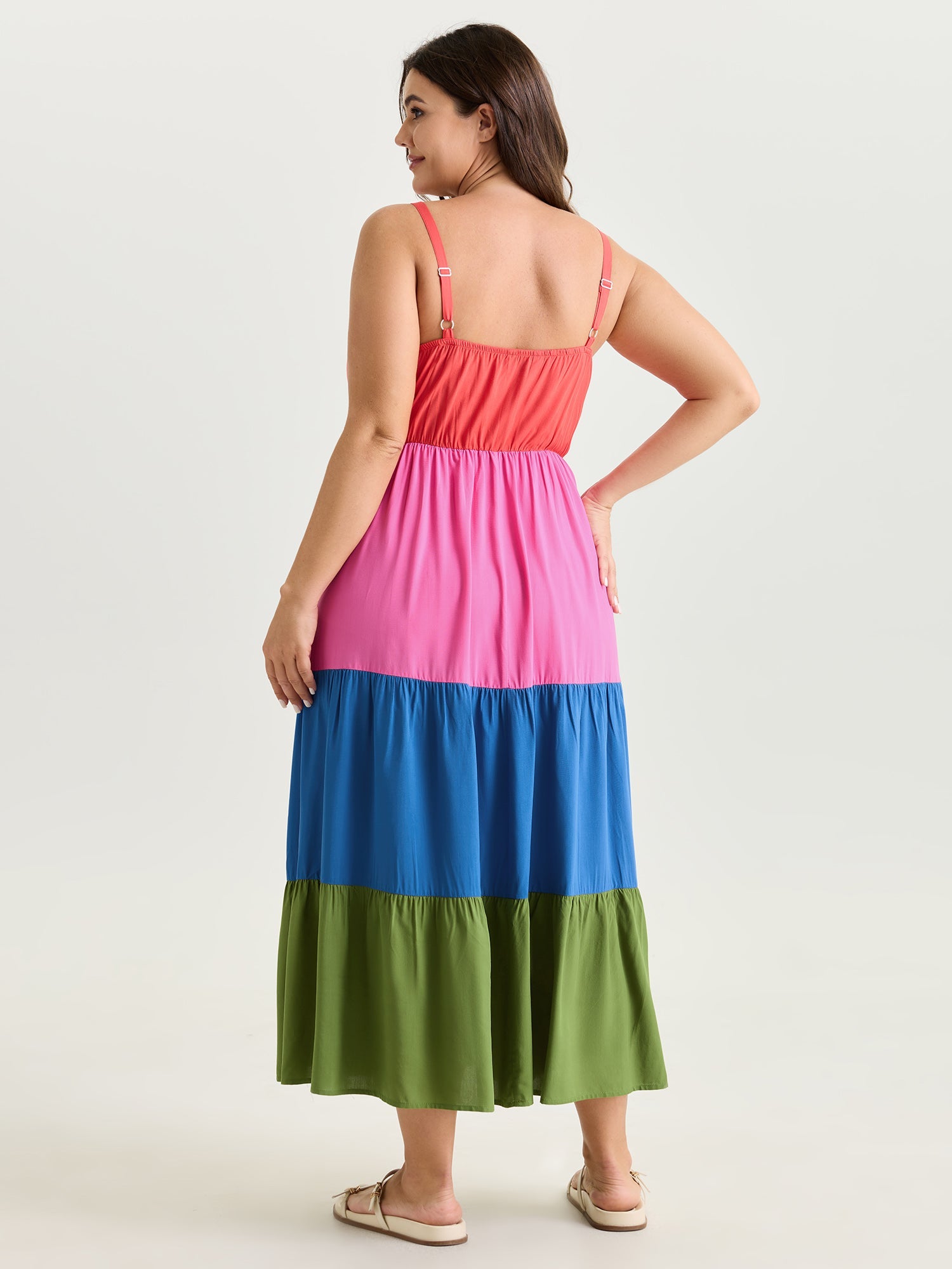 Colorblock Tiered Scoop Neck Maxi Dress