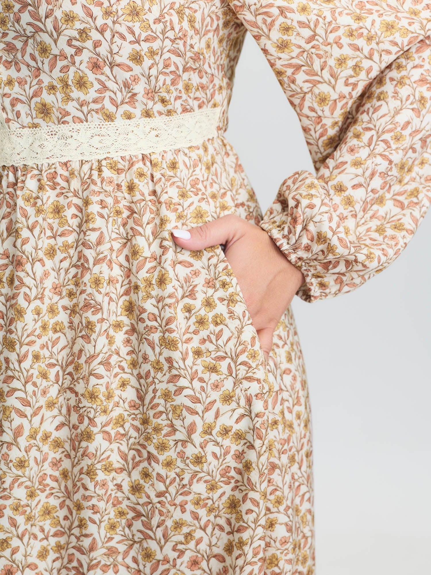 Retro Floral Print Lace Trim Midi Dress