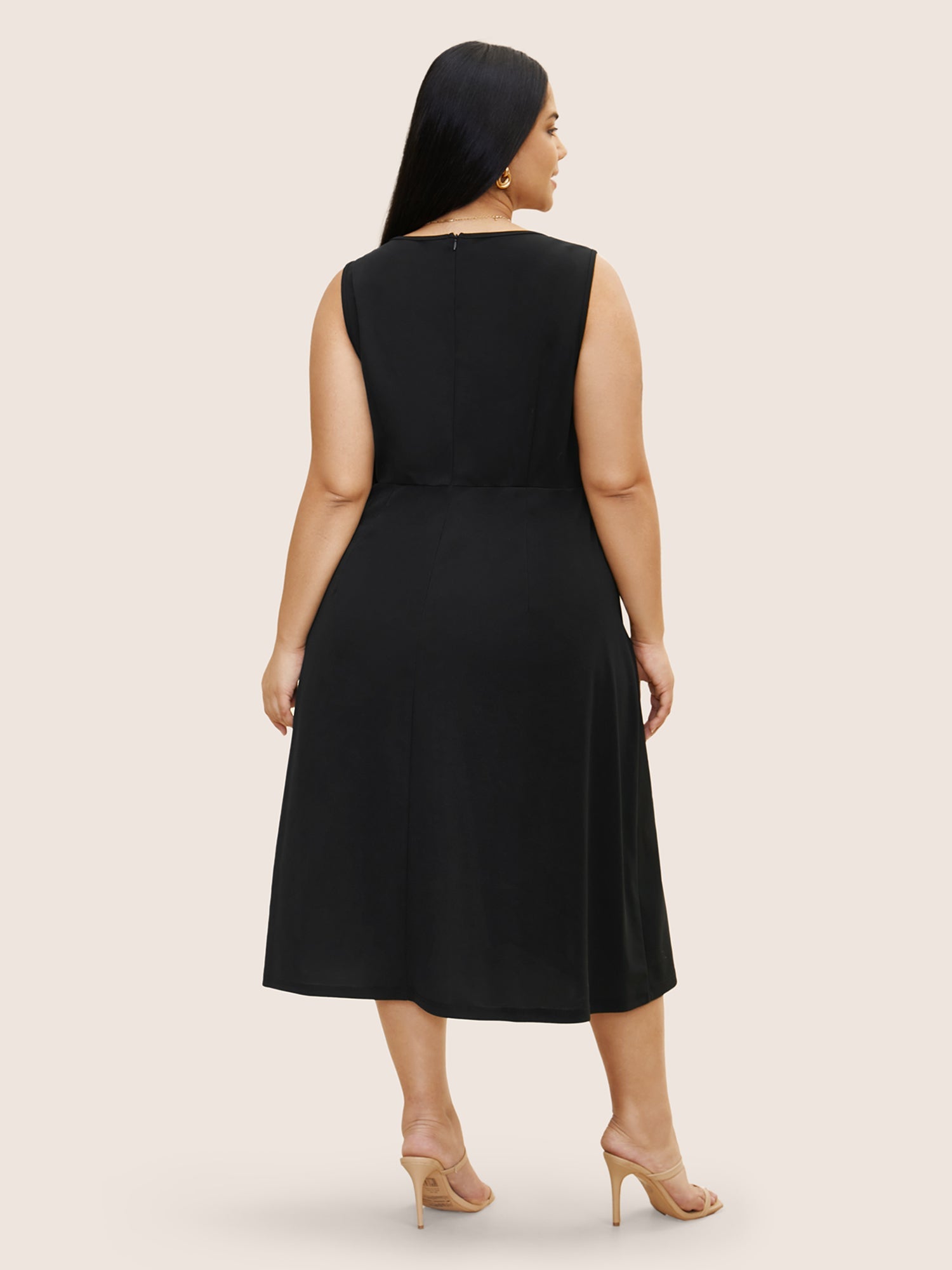 Solid Metal Detail Split Hem Sleeveless Dress