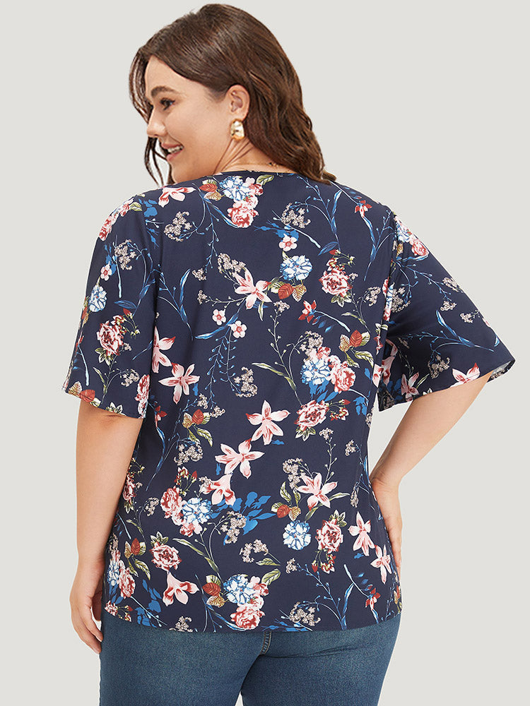Floral Print V Neck Ruffle Sleeve Twist Hem Blouse