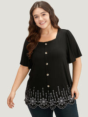 Embroidered Button Detail Scalloped Trim T-shirt