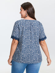 Floral Print Buttons Lace Sleeve Blouse