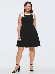 Color Contrast Shoulder-Tie Mini Dress
