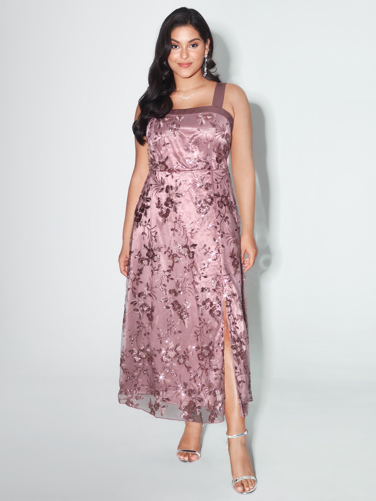 Charming Floral Sequin Embroidered Maxi Dress