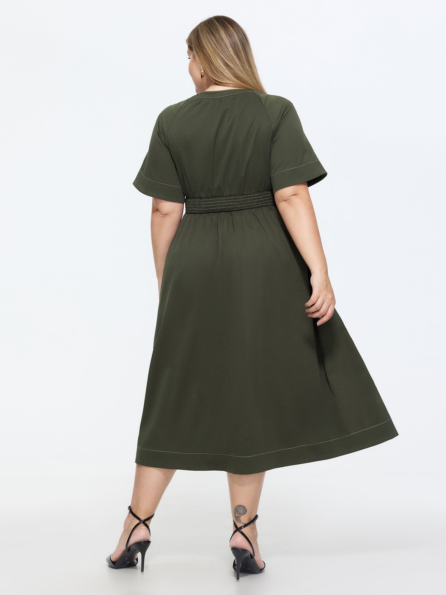 Classic Notched Collar Shirred Midi Dress