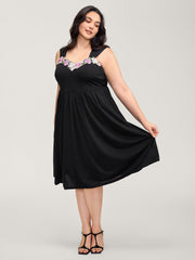 Floral Embroidered Neckline Lace Trim Midi Dress