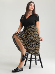 Geometric Print Collar Contrast Midi Dress
