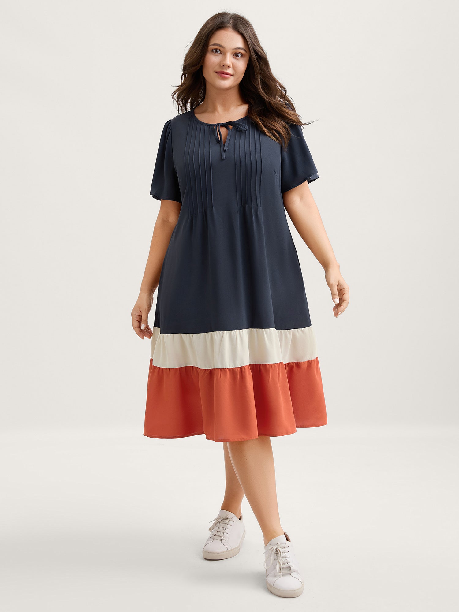 Color Contrast Plicated Detail Mini Dress