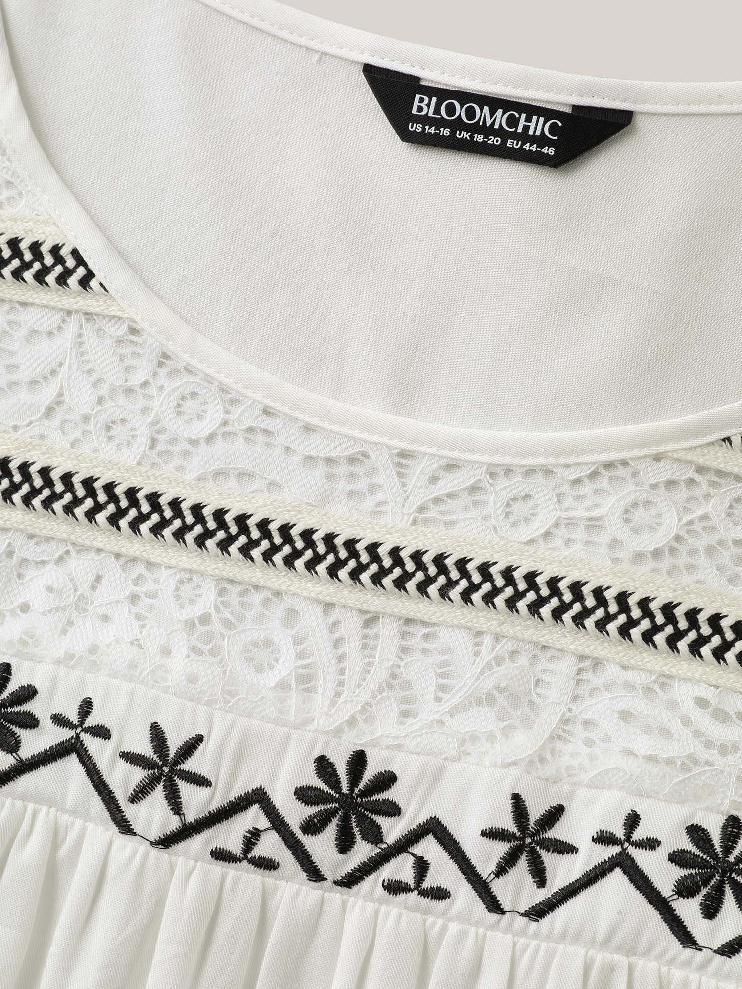 Stretchy Boho Neck Cut-Out Blouse
