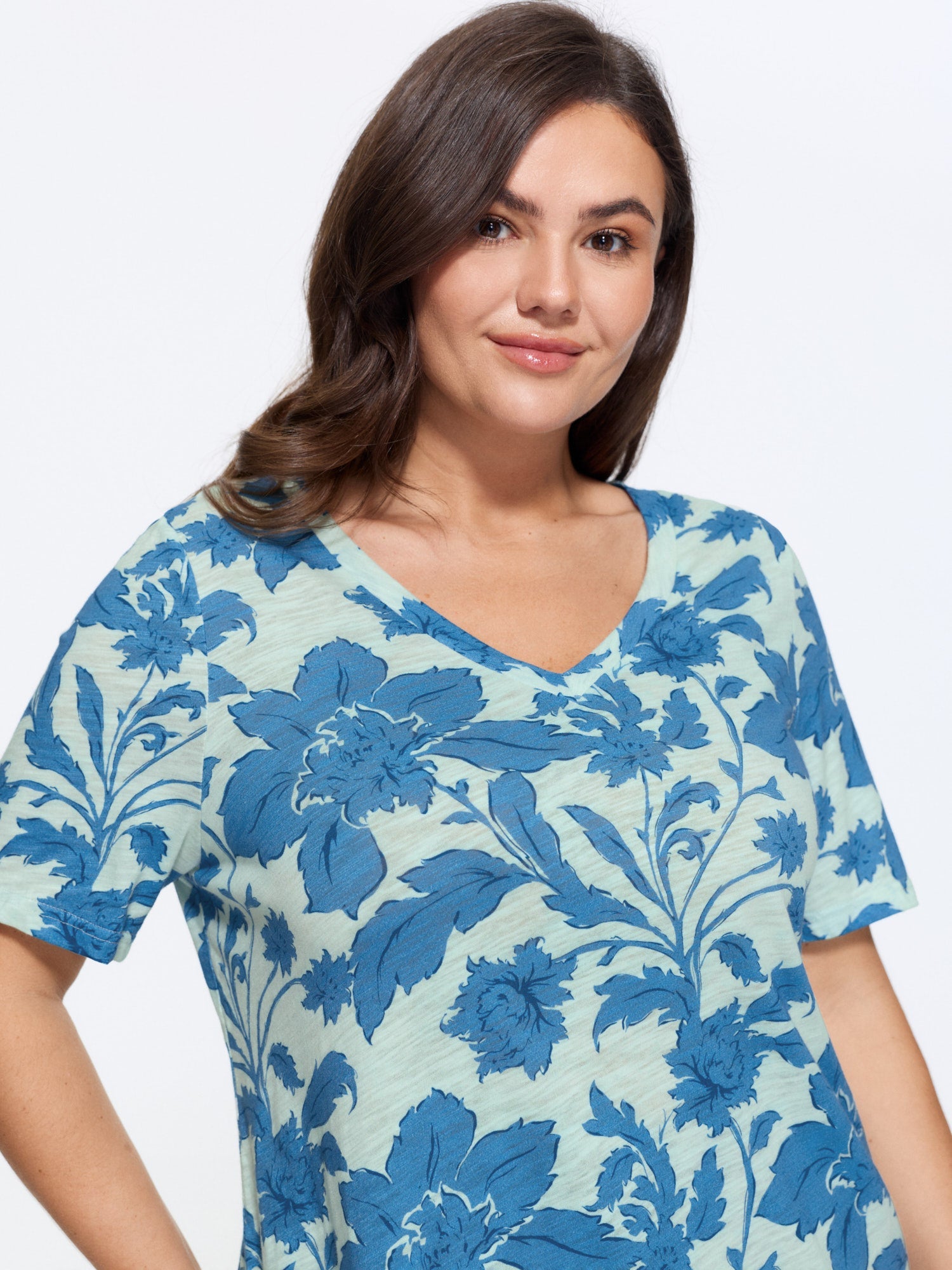 Floral Print V-Neck T-Shirt