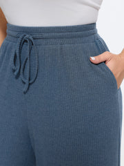 Stretchy Textured Cropped Wide-Leg Pants