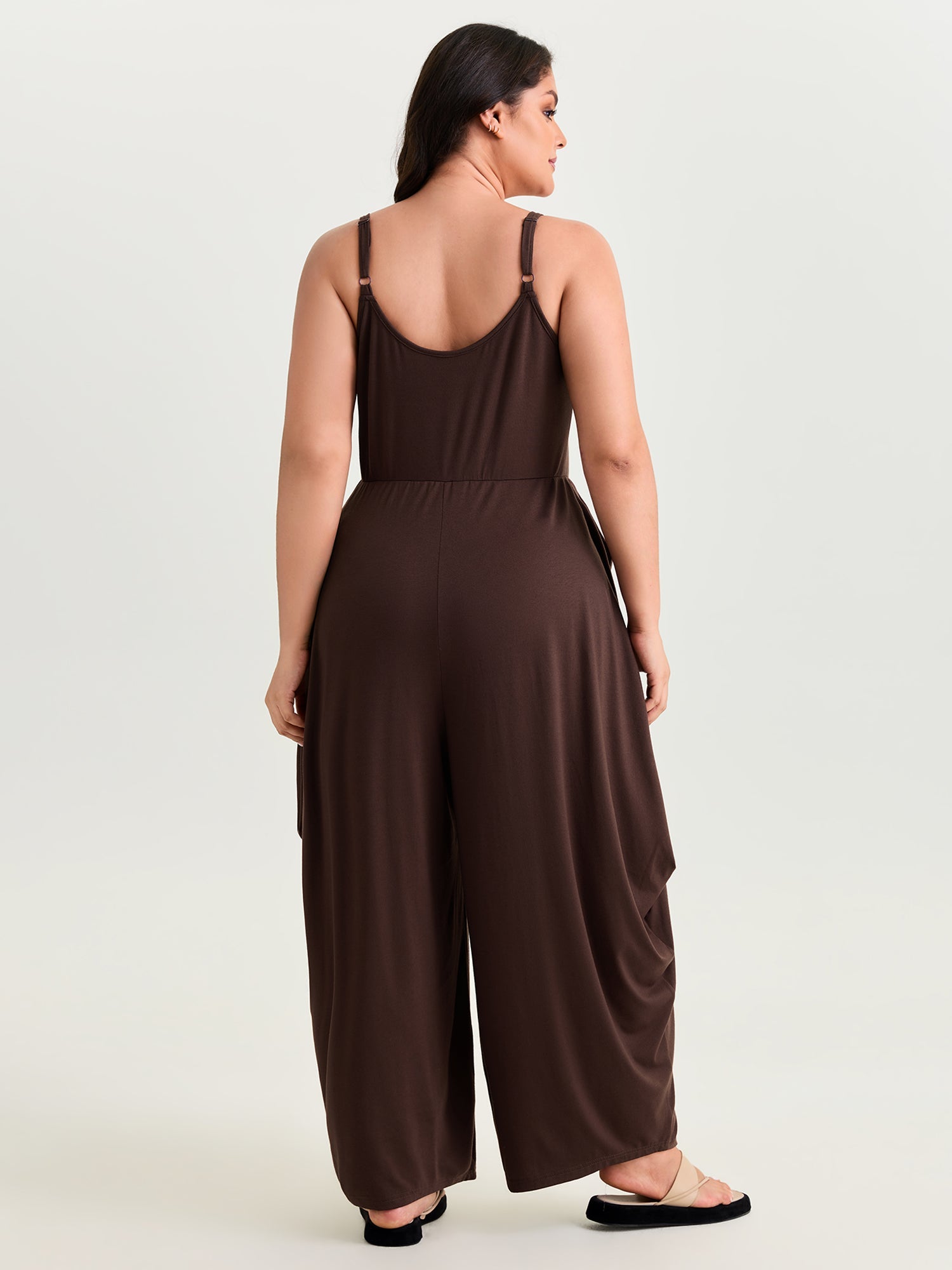 Stretchy Scoop Neckline Flowy Jumpsuit
