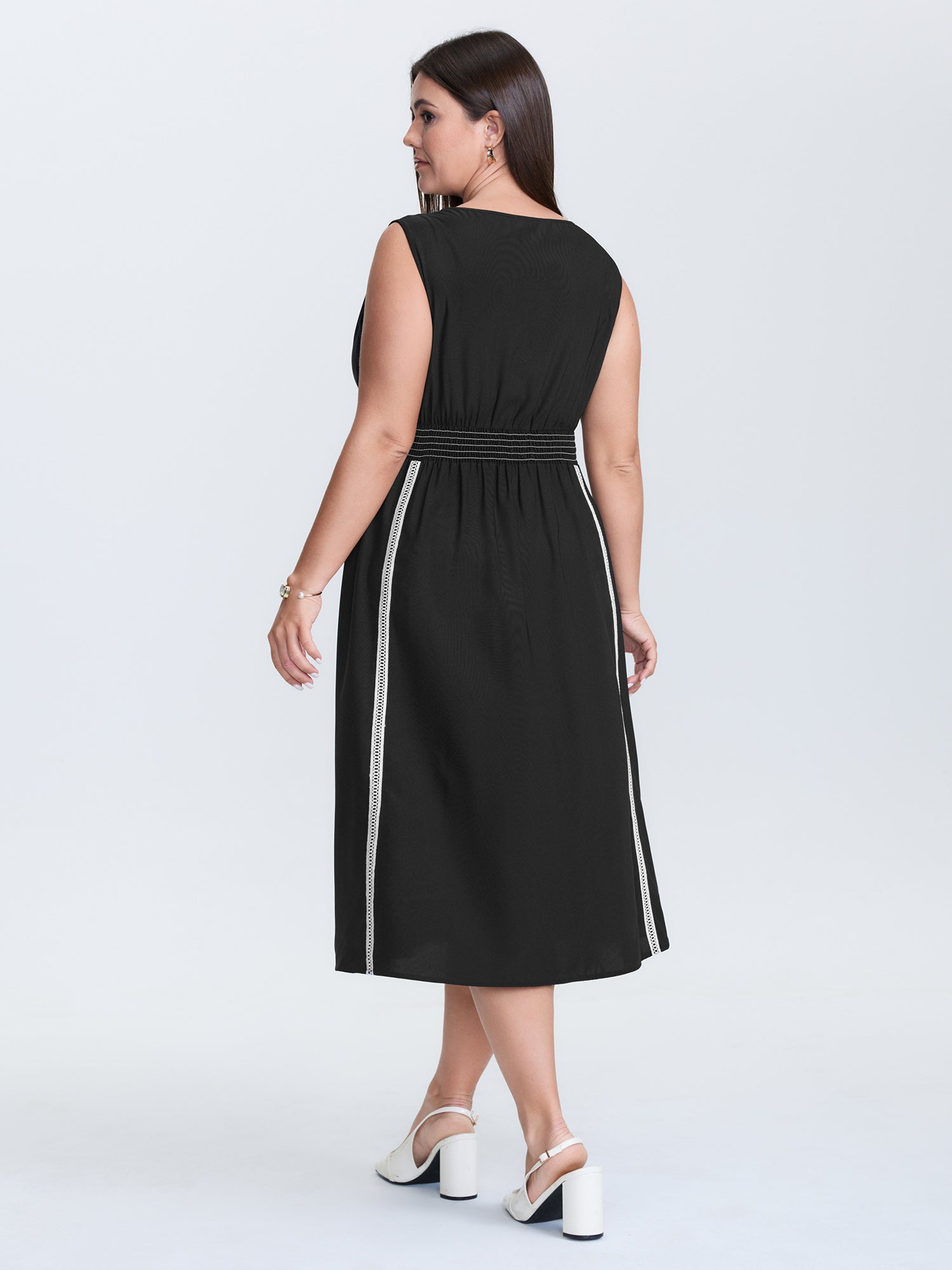 Lace Trim Shirred Waist Round Neck Midi Dress