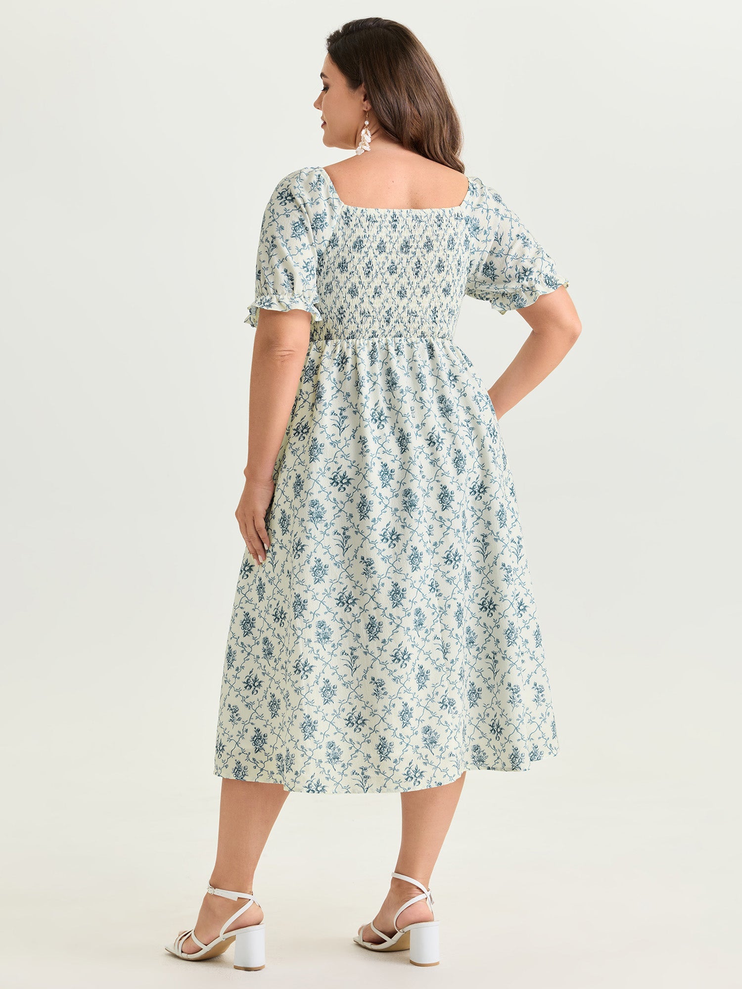Floral Print Shirred Bodice Flowy Midi Dress