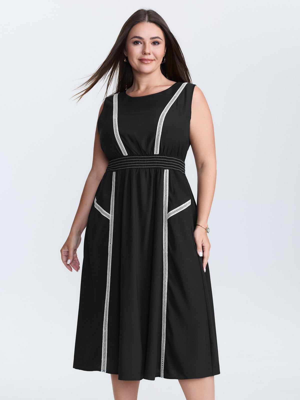 Lace Trim Shirred Waist Round Neck Midi Dress