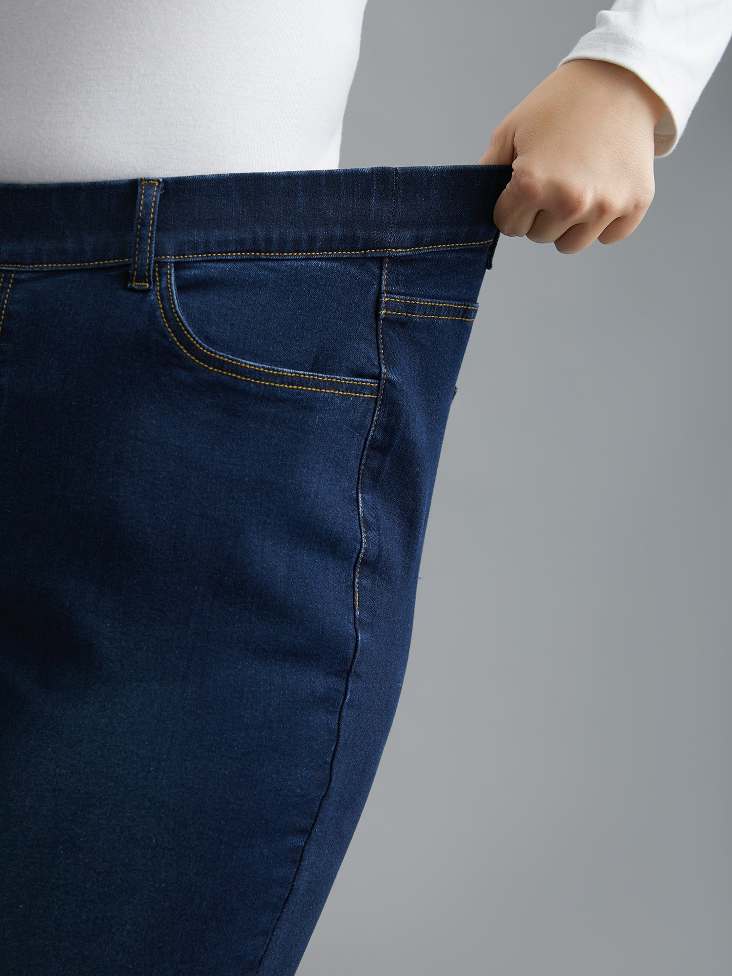 Elastic Waist Mid Rise Skinny Jeans