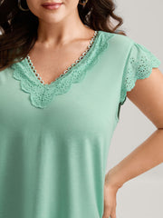 Webbed Lace V-Neck Solid T-Shirt