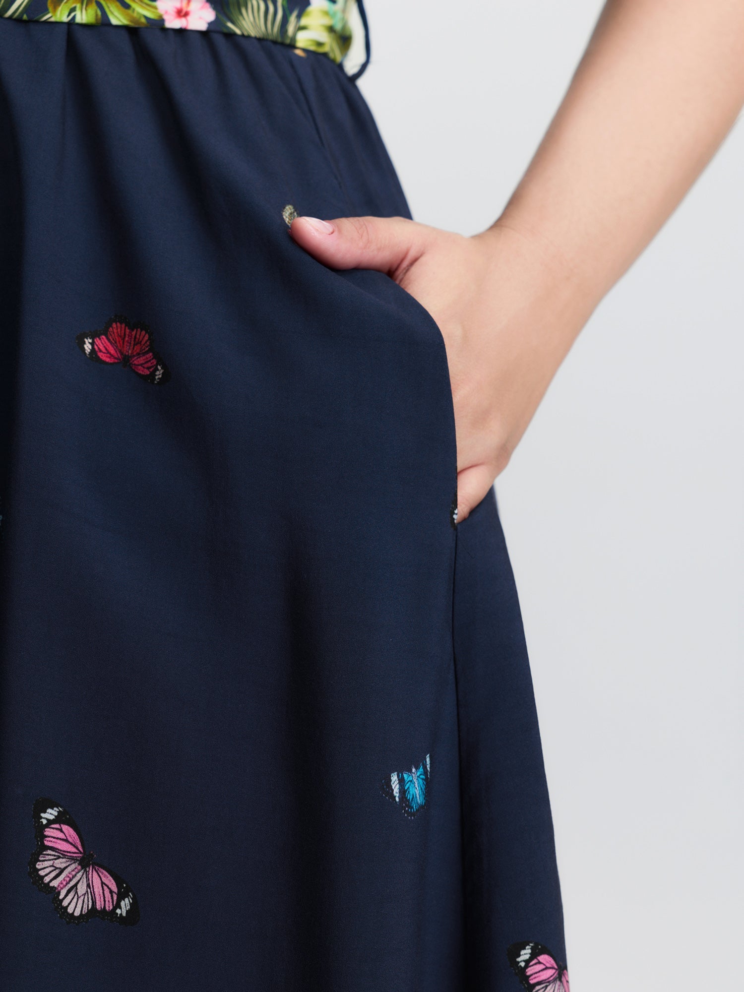 Supersoft Meadow Print Waist-Tie Maxi Dress