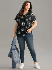 Horoscope Print V Neck Cuffed Dolman Sleeve T-shirt