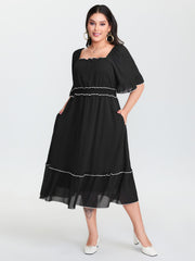 Ruffled Neckline Color Contrast Midi Dress