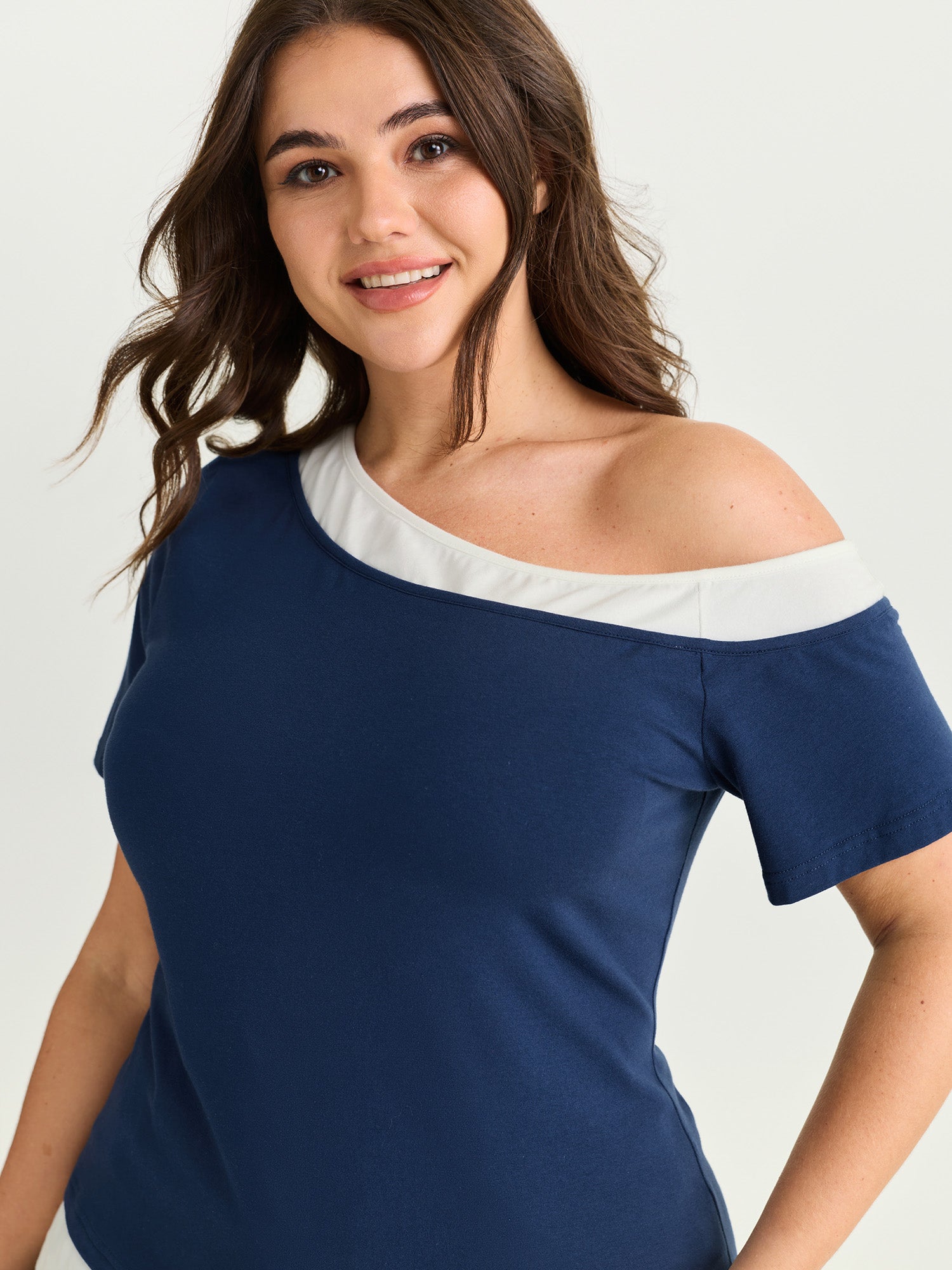 Cotton Stretchy Color Contrast One-Shoulder T-Shirt