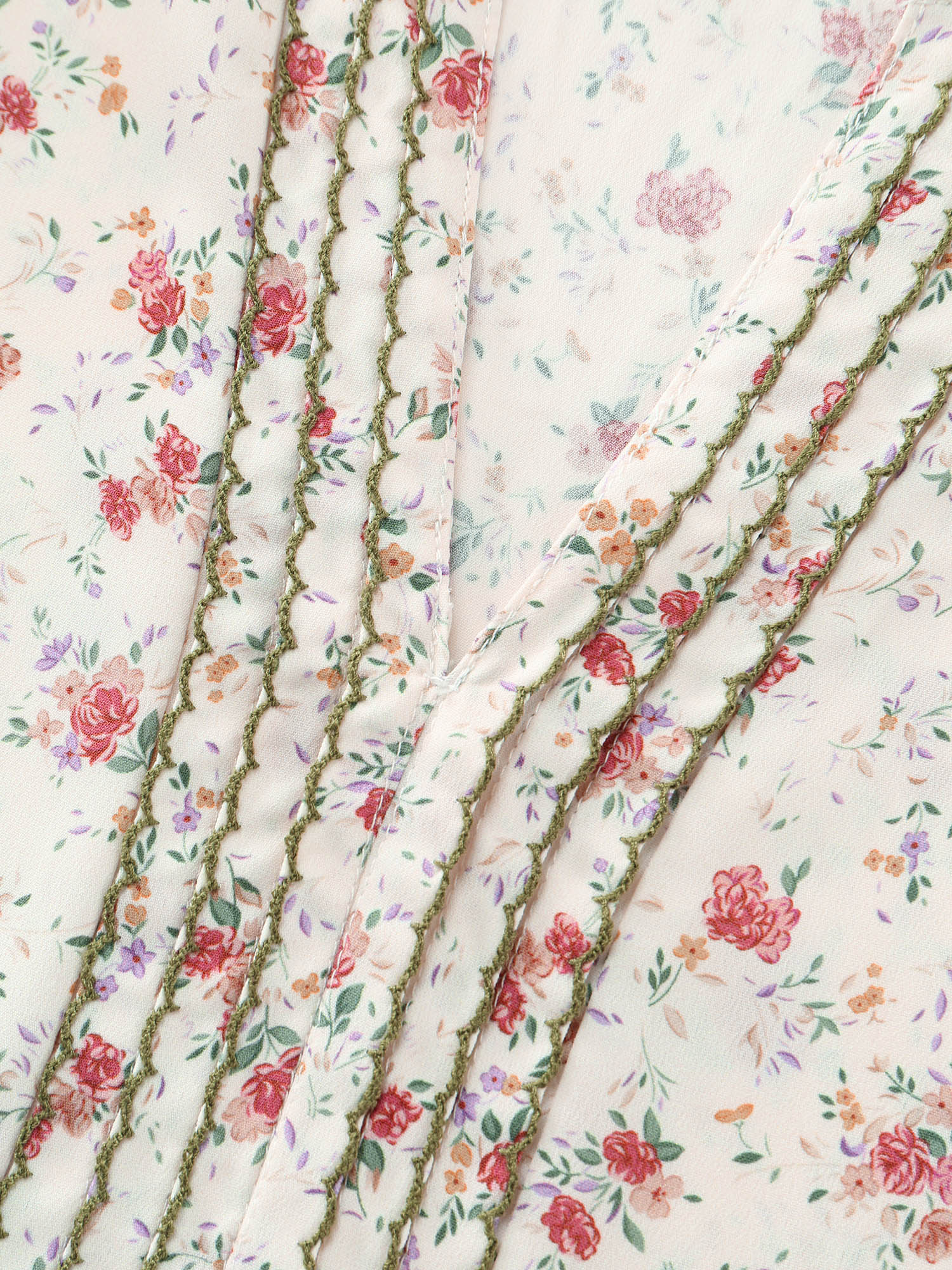 Floral Print Shirred Cuff Sleeve Contrast Blouse