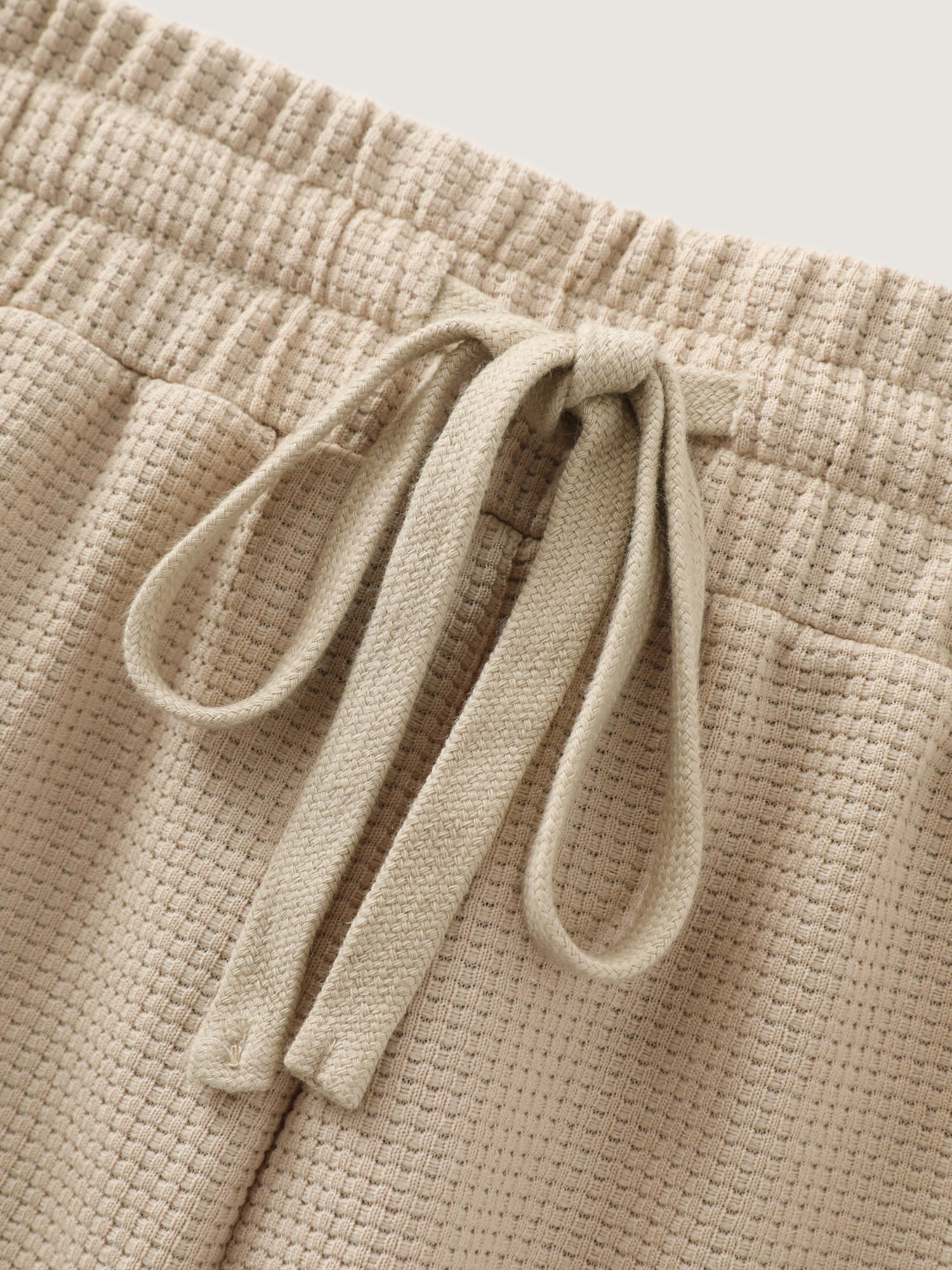 Textured Drawstring Waist Wide-Leg Shorts