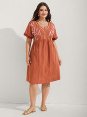 Cotton Leafy Embroidery Color Contrast Midi Dress