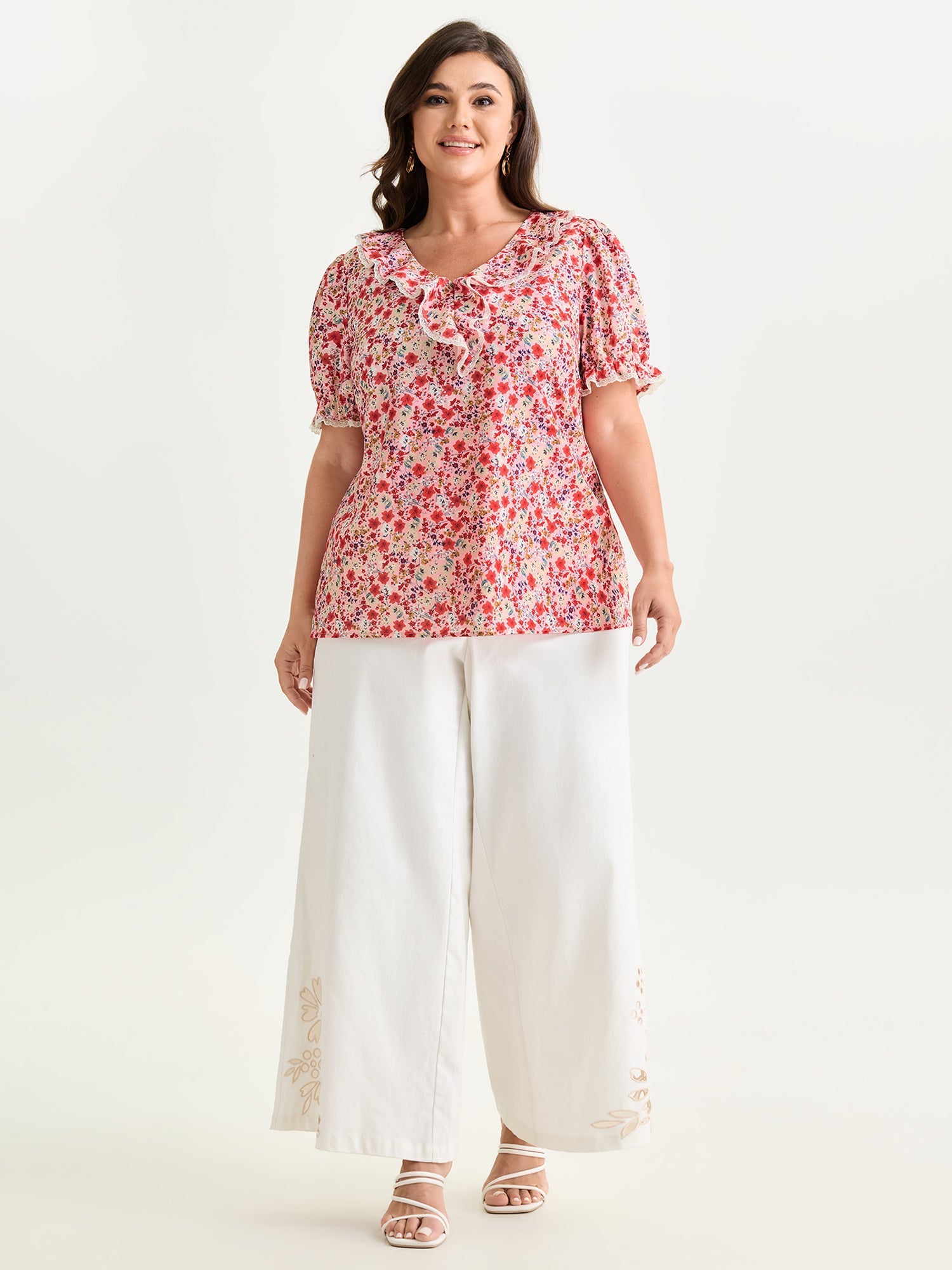 Sweet Floral Print Lettuce Leaf Detail Blouse