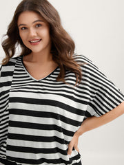 Irregular Stripes Color Contrast T-Shirt