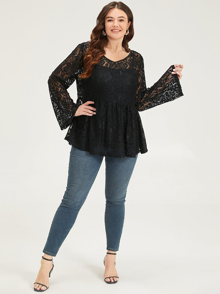 Plain Contrast Lace Mesh Gathered Bell Sleeve T-shirt